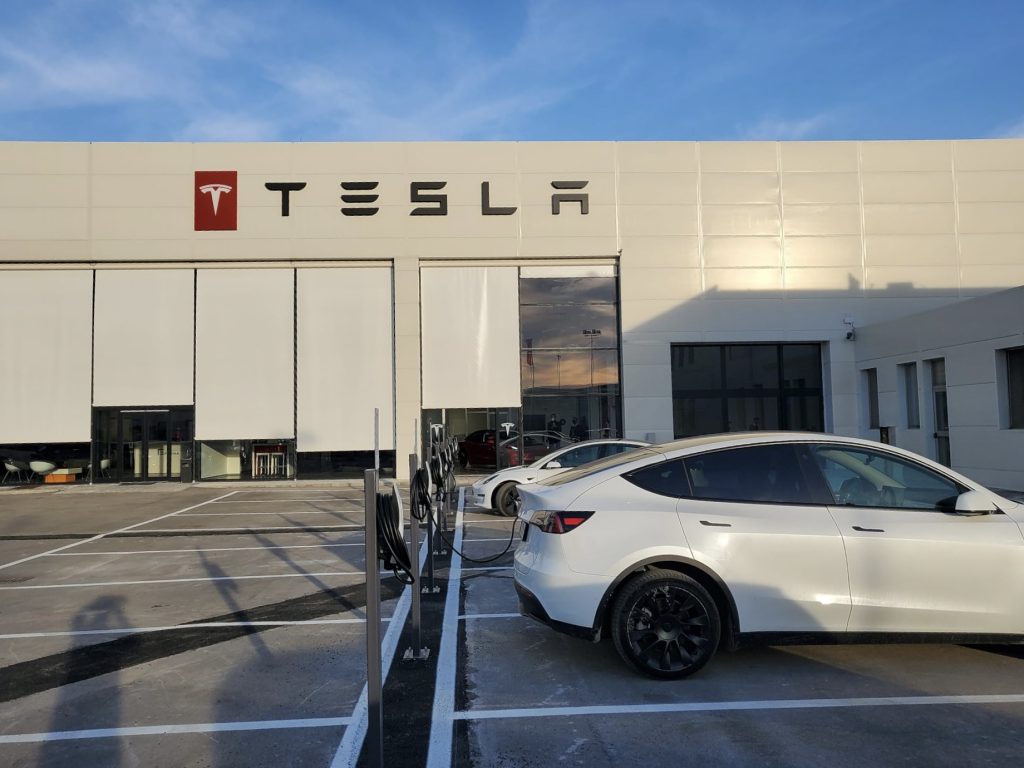 Store Tesla a Caserta