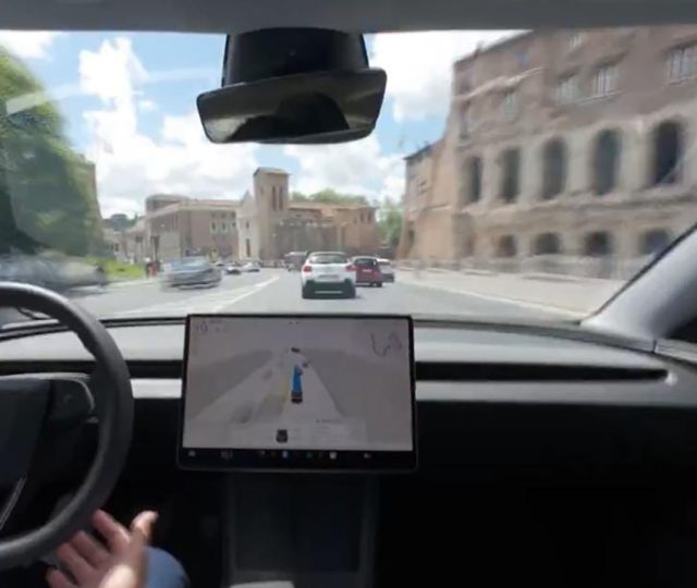 test tesla full self drive roma